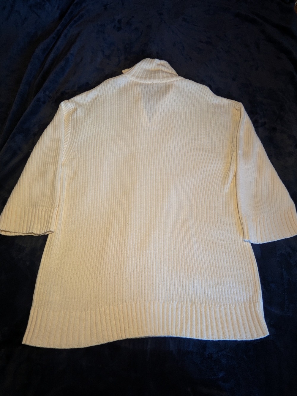 H&M Cream Ribbed Zip-Front Turtleneck Sweater - Picture 3 of 3